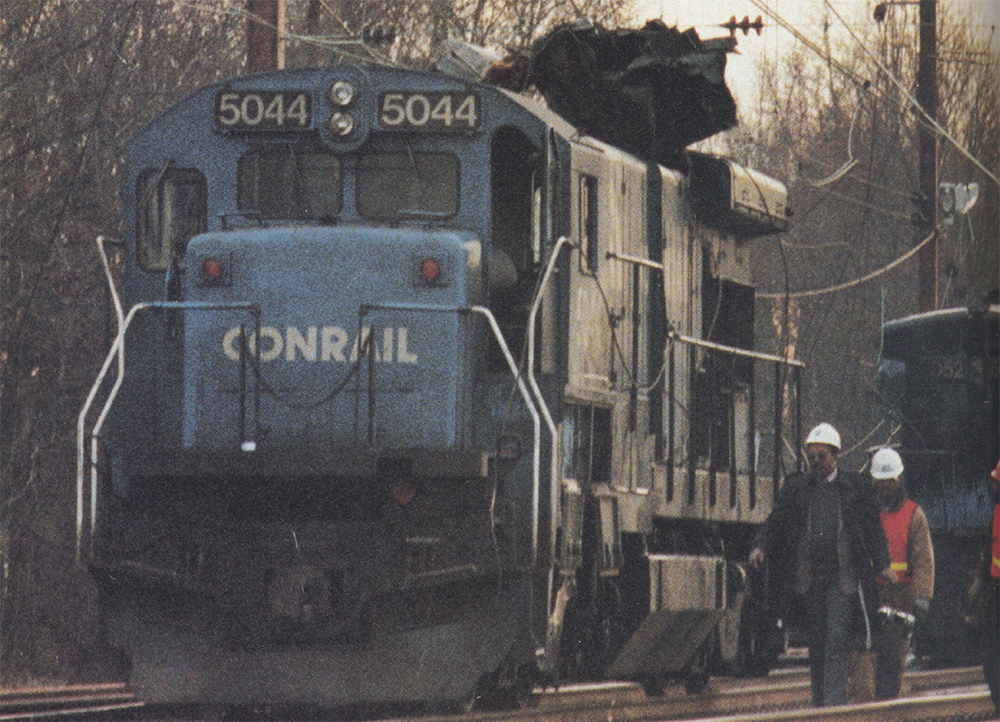 Huge trains masses on bad rail joints - Sweet sounds of bad rails