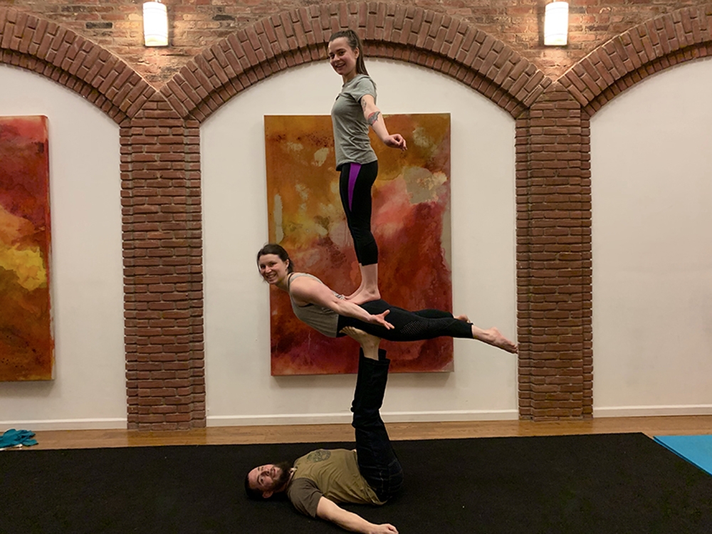 Acro Yoga 2