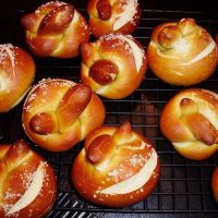 Crossbar Pretzels