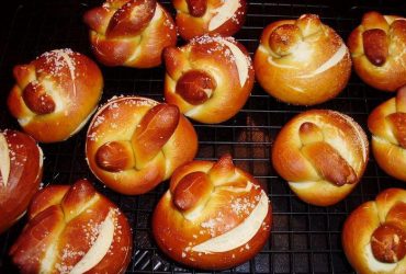 Crossbar Pretzels