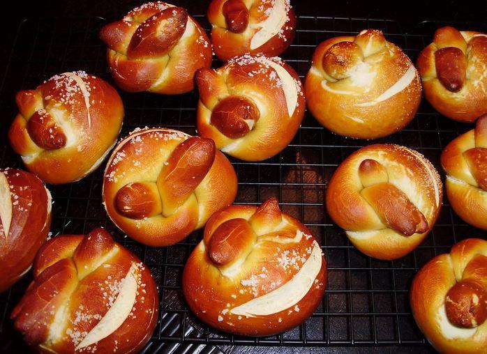 Crossbar Pretzels