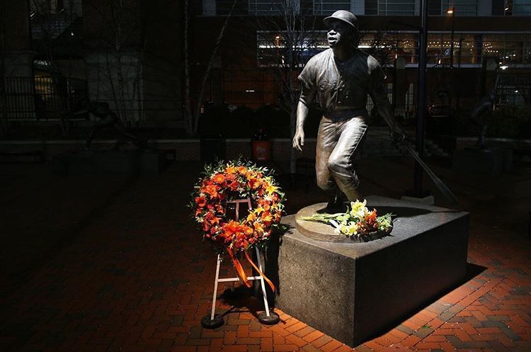 Frank Statue Flowers