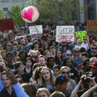 Peaceful-Freddie-Gray-protesters-fill-streets-of-Baltimore