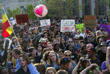 Peaceful-Freddie-Gray-protesters-fill-streets-of-Baltimore