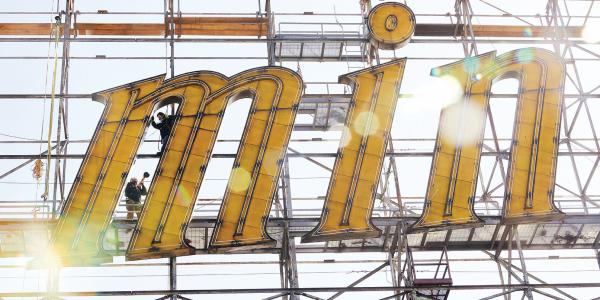 Domino Sugar Sign Removal, Justin Tsucalas