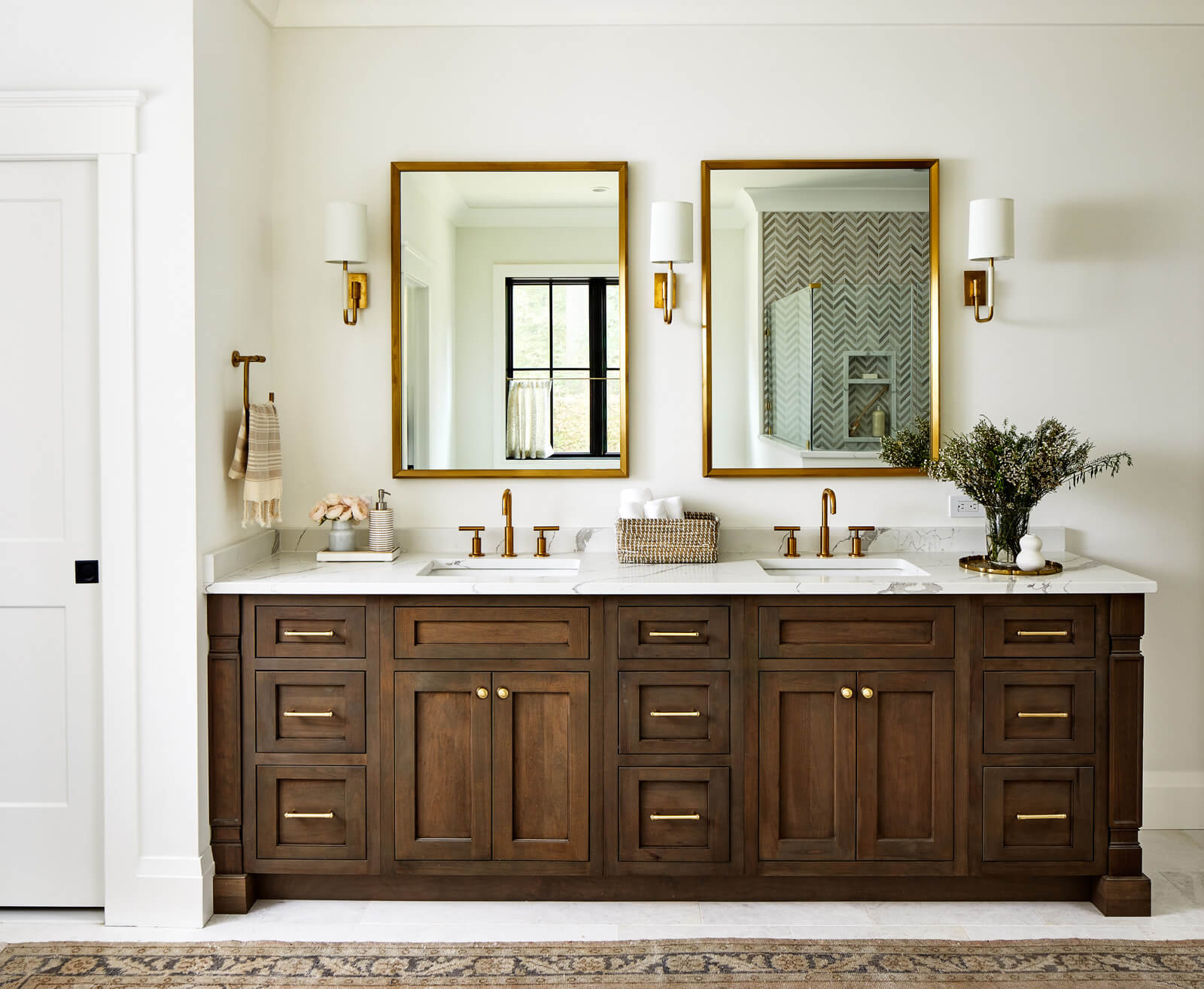 10 Stephanie Gamble Interiors Kingsville Primary Bath