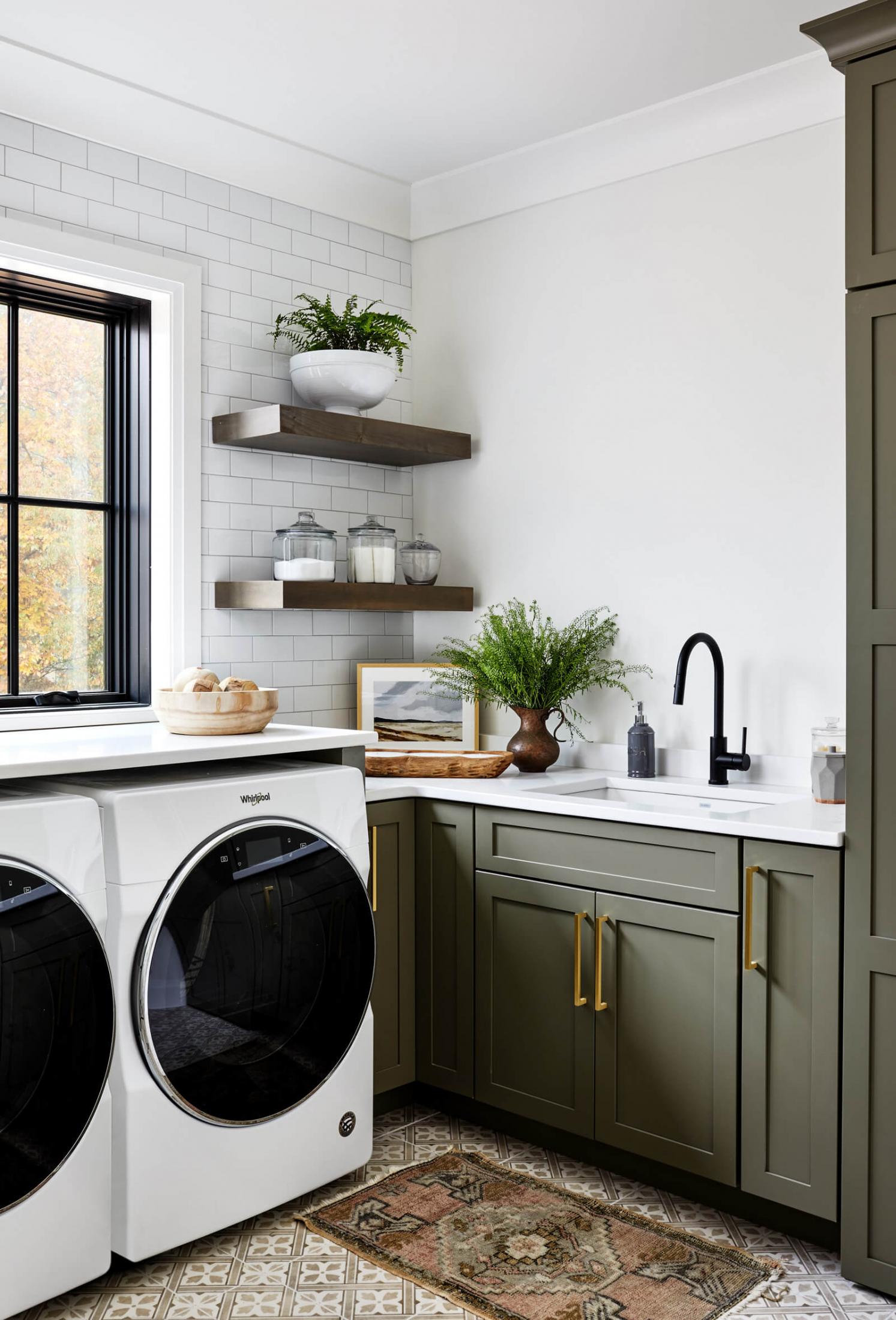 12 Stephanie Gamble Interiors Kingsville Laundry