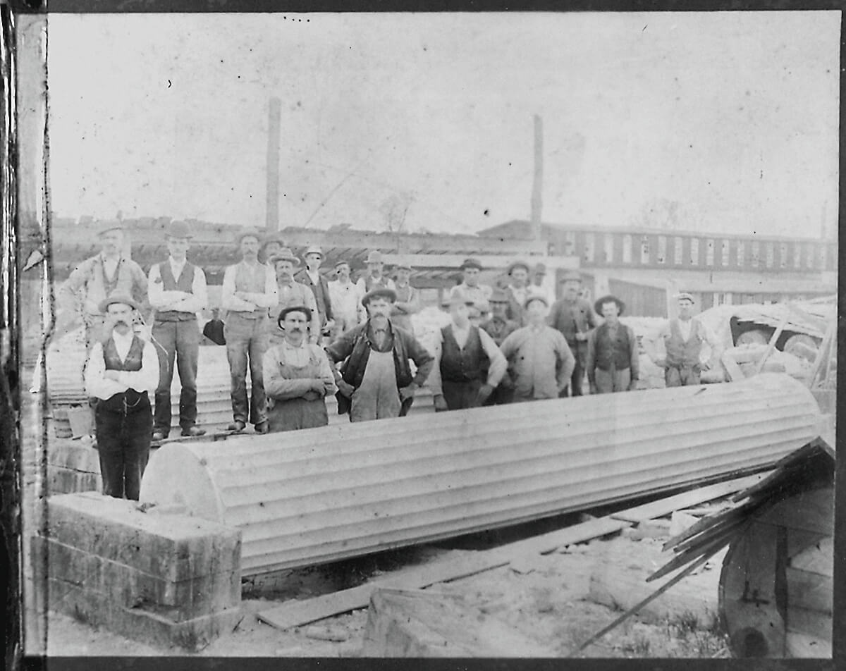 TexasBeaverDamWorkers-c1890