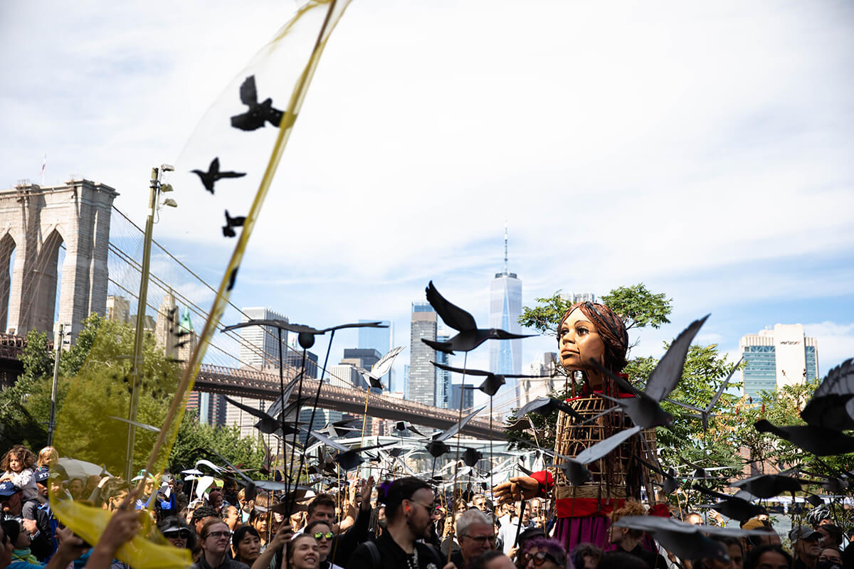 Amal - Brooklyn Bridge 1 NYC (c) The Walk Productions (c) Respective Collective