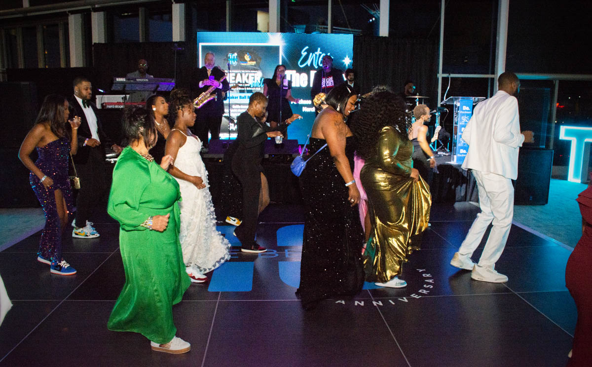 BMag TheBe Scene 8